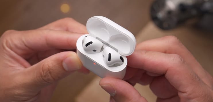  AirPods 4 拆解：设计小改动，维修便利性未获提升